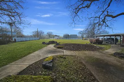 [Address not provided], Central Point, OR 97502 - Photo 9