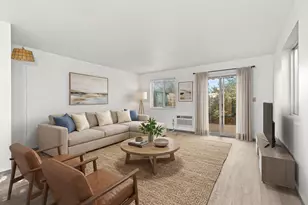 132 S Mountain Ave, Ashland, OR 97520 - Photo 1