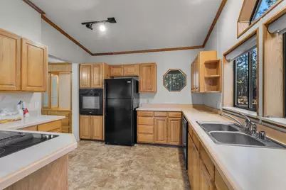 18882 River Woods Drive, Bend, OR 97702 - Photo 5