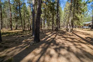 18882 River Woods Dr, Bend, OR 97702 - Photo 3