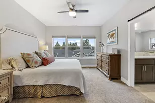 2260 NE Indigo Ln, Bend, OR 97701 - Photo 15