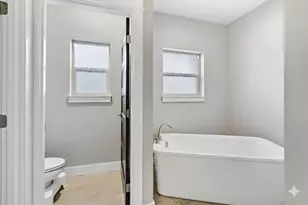 2260 NE Indigo Ln, Bend, OR 97701 - Photo 9