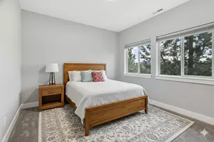 2260 NE Indigo Ln, Bend, OR 97701 - Photo 13