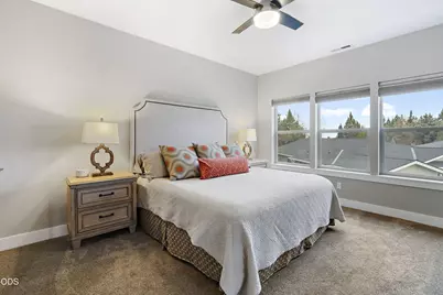 2260 NE Indigo Lane, Bend, OR 97701 - Photo 13