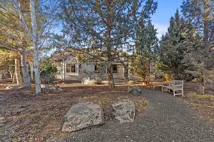 762 Crystal Falls Ct, Redmond, OR 97756 - Photo 27