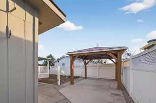 1865 NE 6th St, Redmond, OR 97756 - Photo 35