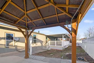 1865 NE 6th St, Redmond, OR 97756 - Photo 29