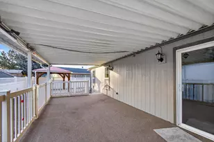 1865 NE 6th St, Redmond, OR 97756 - Photo 27