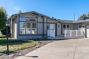 1865 NE 6th St, Redmond, OR 97756 - Photo 41