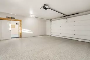 1895 Murrelet Dr, Redmond, OR 97756 - Photo 53