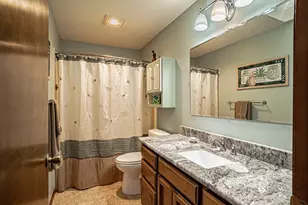 2388 Temple Dr, Medford, OR 97504 - Photo 15