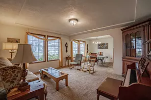 2388 Temple Dr, Medford, OR 97504 - Photo 7