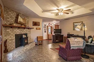 2388 Temple Dr, Medford, OR 97504 - Photo 5