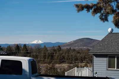 3930 NW Progress Lane, Redmond, OR 97756 - Photo 3