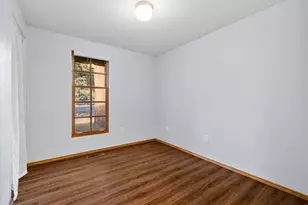 1843 SE Moorwood Ct, Bend, OR 97702 - Photo 17