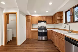 1843 SE Moorwood Ct, Bend, OR 97702 - Photo 9