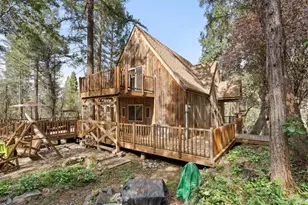 1584 Yale Creek Rd, Jacksonville, OR 97530 - Photo 27