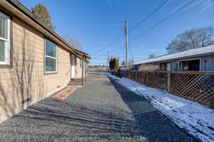 3218 Summers Ln, Klamath Falls, OR 97603 - Photo 21