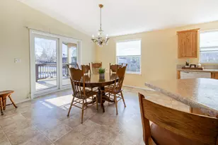 3218 Summers Ln, Klamath Falls, OR 97603 - Photo 7