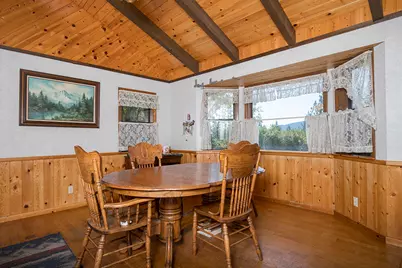 300 Work Lane, Grants Pass, OR 97527 - Photo 15