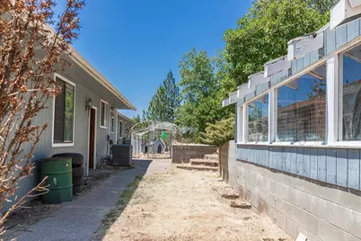 300 Work Lane, Grants Pass, OR 97527 - Photo 25