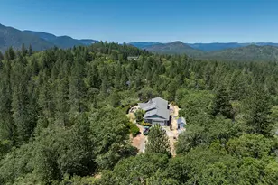 300 Work Ln, Grants Pass, OR 97527 - Photo 33