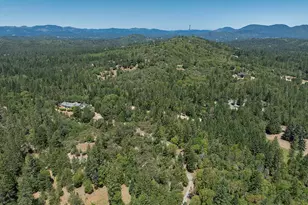 300 Work Ln, Grants Pass, OR 97527 - Photo 37