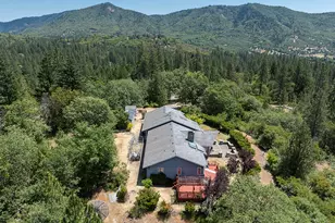 300 Work Ln, Grants Pass, OR 97527 - Photo 31