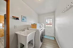 61022 Parrell Rd, Bend, OR 97702 - Photo 19