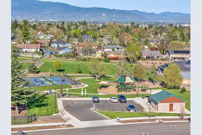 2645 Farmington Avenue, Medford, OR 97504 - Photo 49