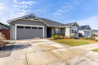 2645 Farmington Avenue, Medford, OR 97504 - Photo 3