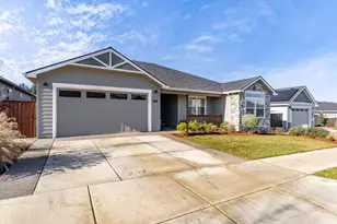 2645 Farmington Ave, Medford, OR 97504 - Photo 3