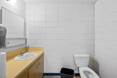 744 S Grape Street, Medford, OR 97501 - Photo 9