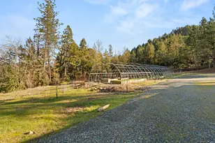 275 Hyde Park Road SW, Grants Pass, OR 97527 - Photo 23