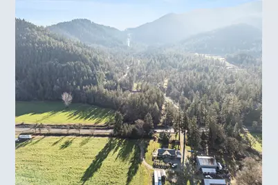 275 Hyde Park Road SW, Grants Pass, OR 97527 - Photo 27