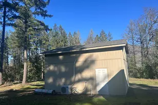 275 Hyde Park Road SW, Grants Pass, OR 97527 - Photo 7