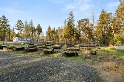 275 Hyde Park Road SW, Grants Pass, OR 97527 - Photo 25