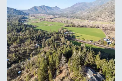 275 Hyde Park Road SW, Grants Pass, OR 97527 - Photo 33