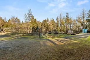 275 Hyde Park Road SW, Grants Pass, OR 97527 - Photo 21