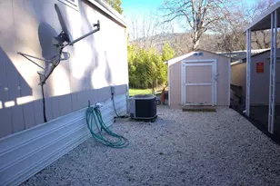 22071 Hwy 62, Shady Cove, OR 97539 - Photo 19