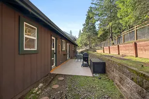 1540 Savage Creek Rd, Grants Pass, OR 97527 - Photo 9