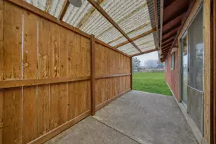 2634 SW Umatilla Ct, Redmond, OR 97756 - Photo 15