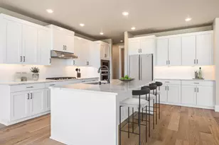 1319 NW Ochoa Dr, Bend, OR 97703 - Photo 3