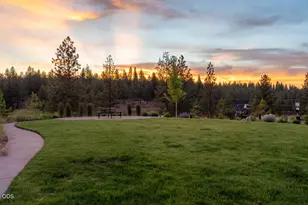 1313 NW Ochoa Dr, Bend, OR 97703 - Photo 11