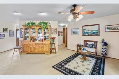 2489 Senate Way, Medford, OR 97504 - Photo 17