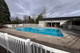 2489 Senate Way, Medford, OR 97504 - Photo 35