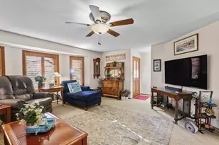 2489 Senate Way, Medford, OR 97504 - Photo 5