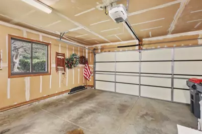 2489 Senate Way, Medford, OR 97504 - Photo 31