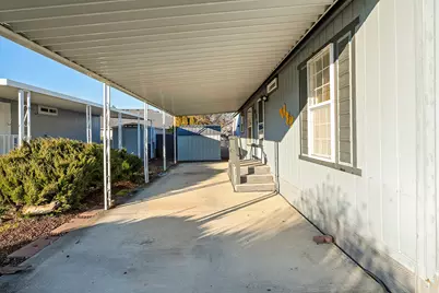 1570 S Peach Street #SPC 4, Medford, OR 97501 - Photo 3