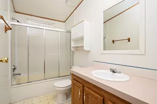 1570 S Peach St, Medford, OR 97501 - Photo 15